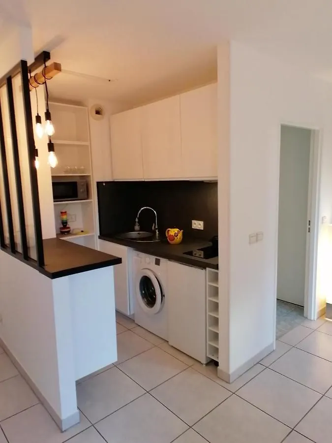 Studio Neuf 25 M2, Terrasse 35 M2 Proche Port Nice, Centre Ville Apartment Nice